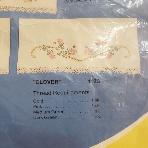 WonderArt Pillow Cases To Embroider & Finish Pattern 1123 "Clover" ~ NEW SEALED - Picture 4 of 6